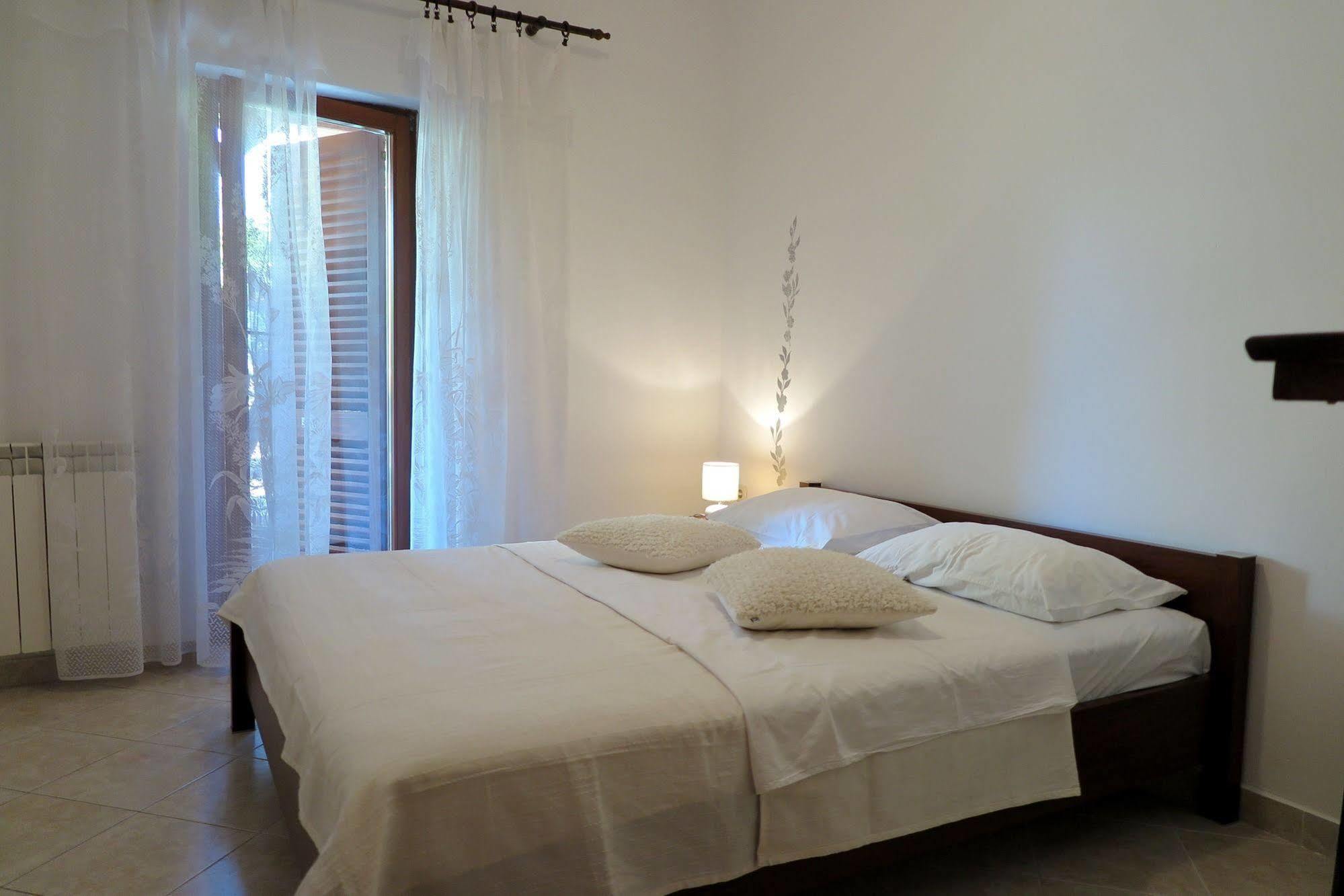 Apartments Vanda Rovinj Exterior photo