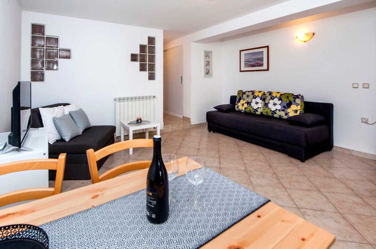 Apartments Vanda Rovinj Exterior photo